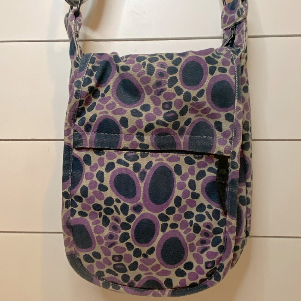 Kavu cross body purse